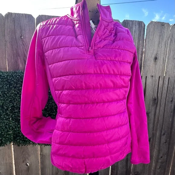 NWOT Hot Pink Puffer Jacket Size Medium - Bundle 2 for 20% off - Picture 1 of 7